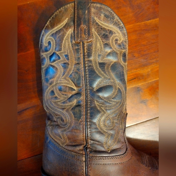 Laredo Women's Maddie Embroidered Round Toe Pull On Leather Boots - Picture 8 of 8